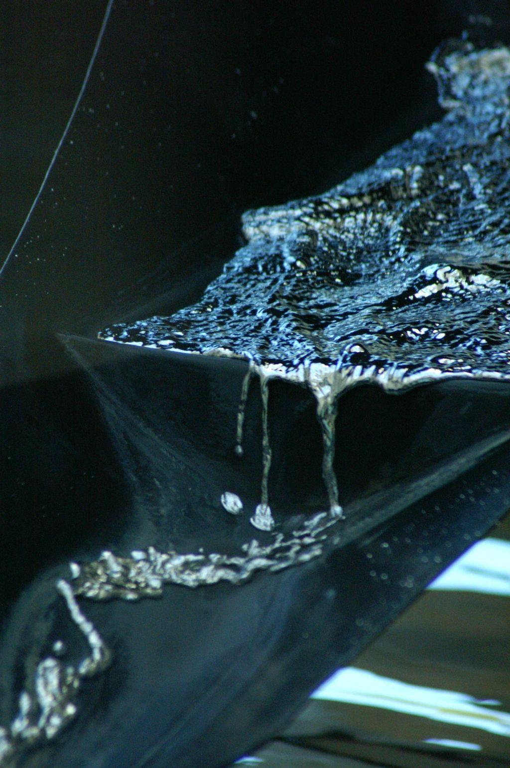 Mercury flowing from the fountain