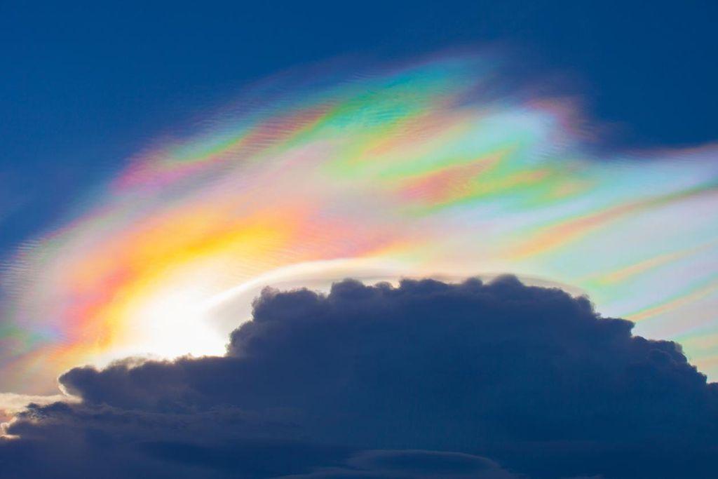 It is very difficult for this natural spectacle to occur.