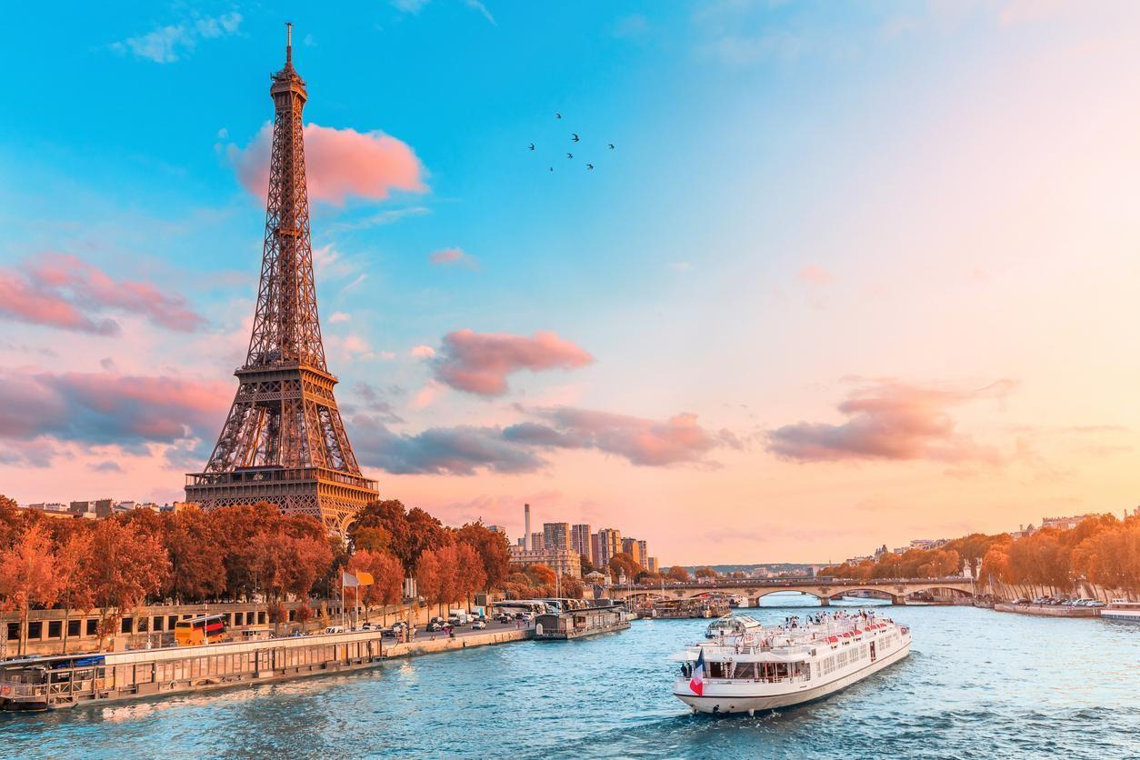 Sappiamo che non vedi l'ora di vedere la Torre Eiffel...