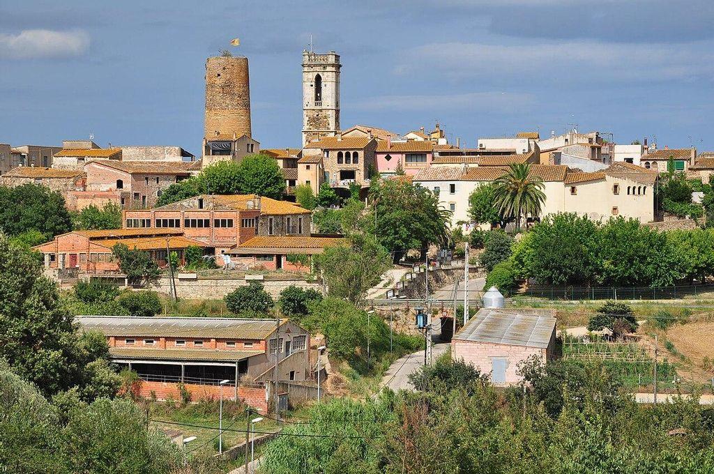 Cruïlles Monells i Sant Sadurní de l'Heura.