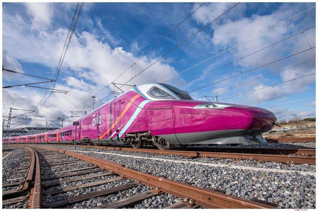 Avlo train.