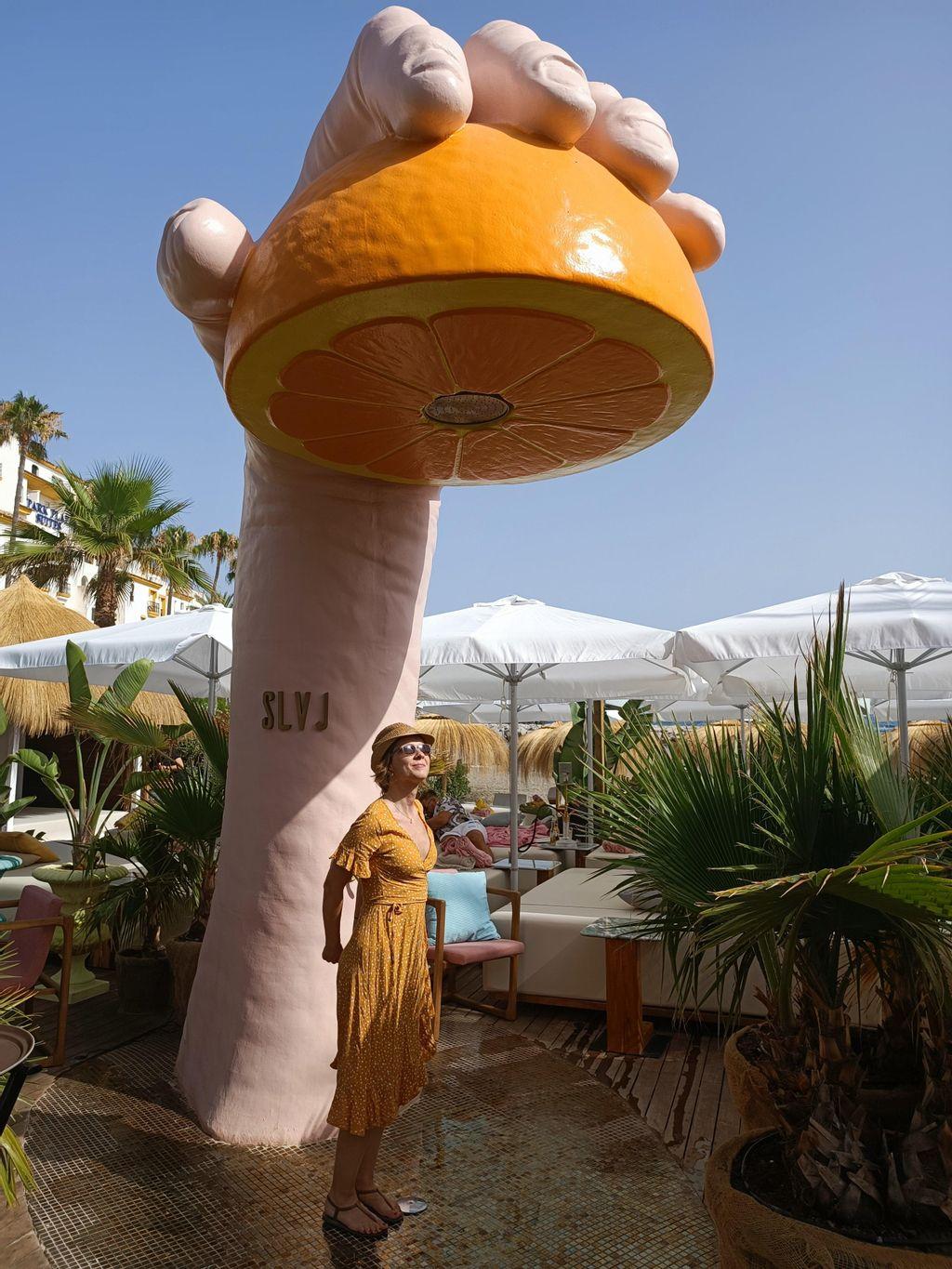 Orange Shower, Salvaje Beach Club, Marbella