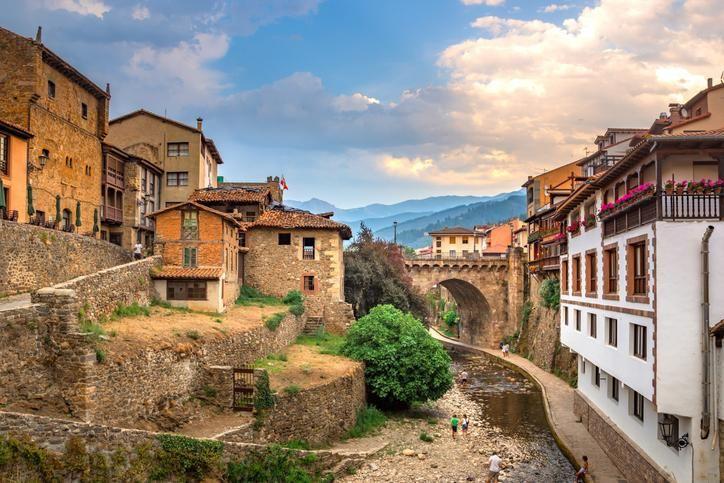 Cantabria: quesadas, sobaos, cows, and breathtaking landscapes.