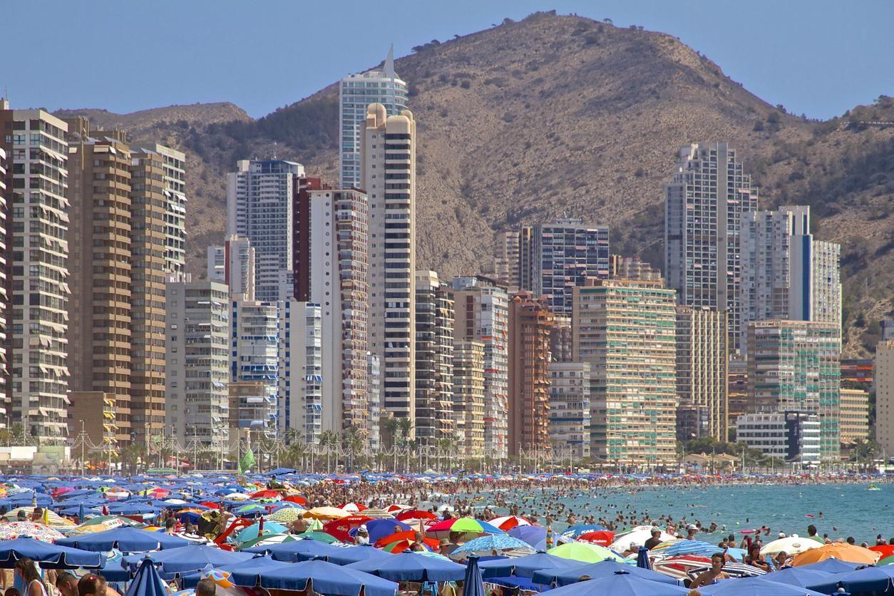 Benidorm è una delle mete preferite dei viaggiatori inglesi.