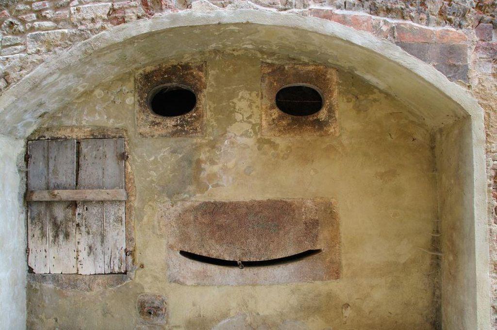 Face on the wall.