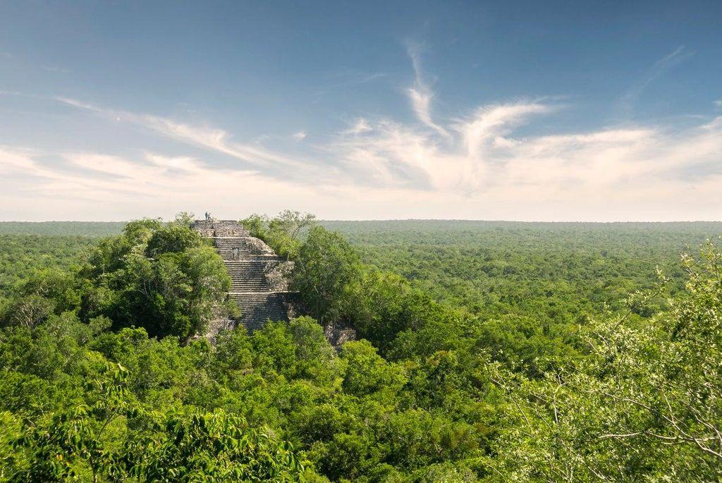 Mayans, stellar constructions