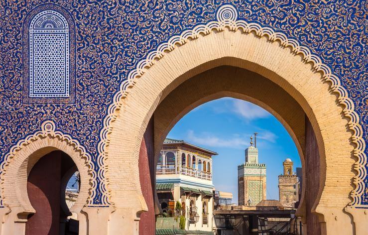 The Spanish government recommends traveling to Morocco with caution.