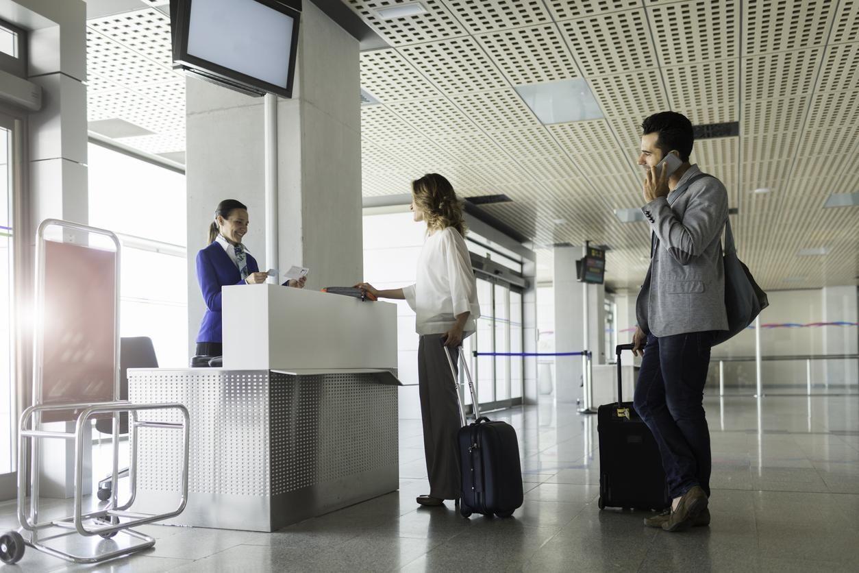 The step before boarding the plane: the boarding gate