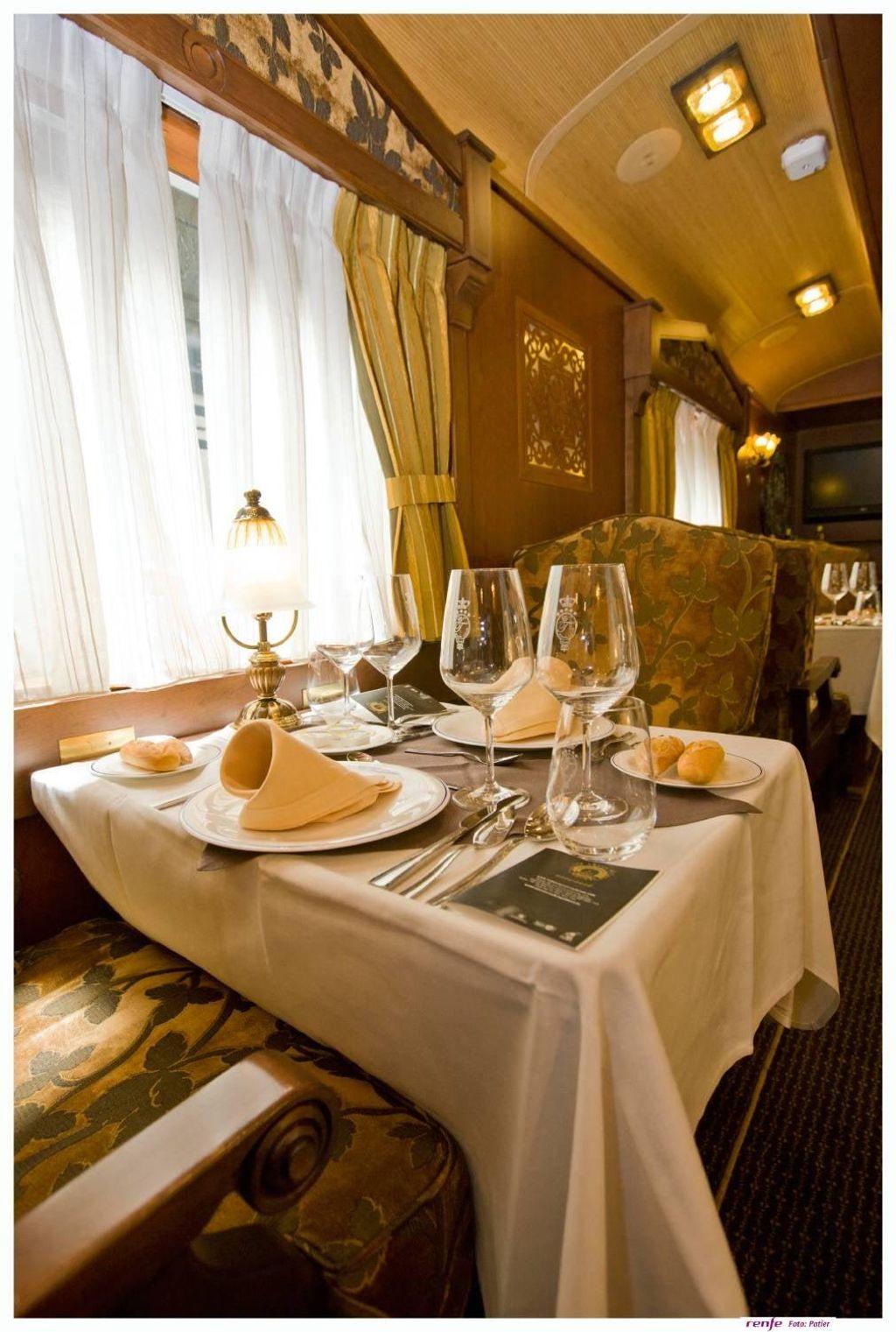 Dining car of the Transcantábrico train