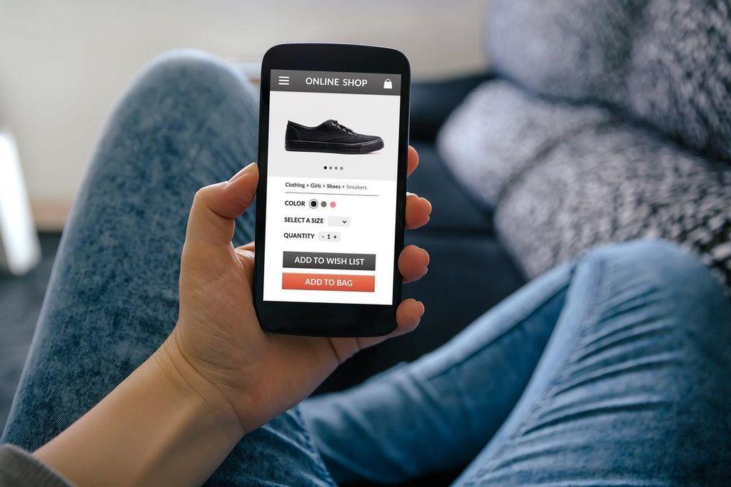 Online fashion