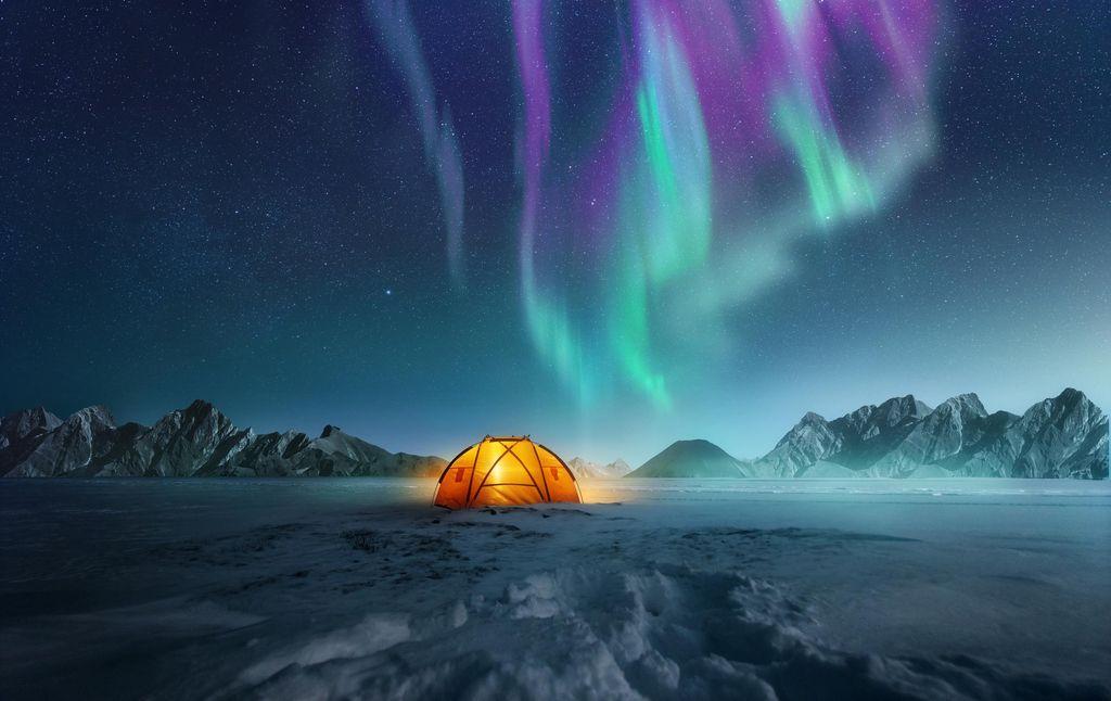 Auroras are generated due to the interaction between charged particles from the Sun and the Earth's atmosphere