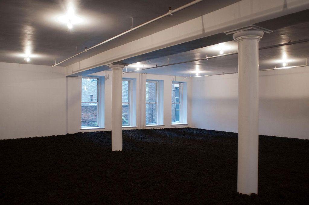 The New York Earth Room, Walter de Maria